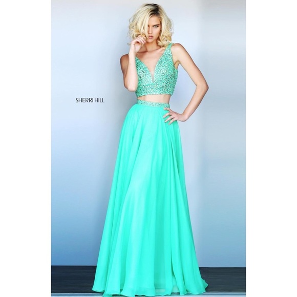 Sherri Hill 51008 Green Rhinestone Embroidered Two Piece Formal Prom Dress Sz 6 - Picture 1 of 13